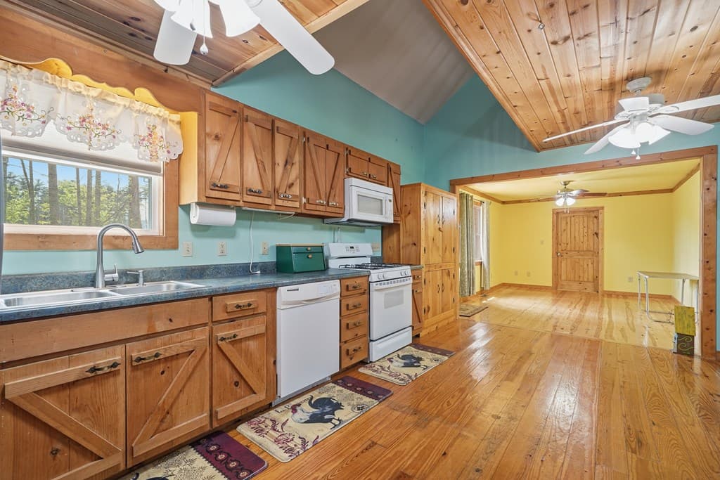 128 Carroll Road, Blairsville GA 30512 - Photo