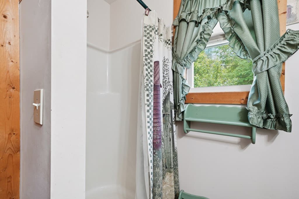 128 Carroll Road, Blairsville GA 30512 - Photo