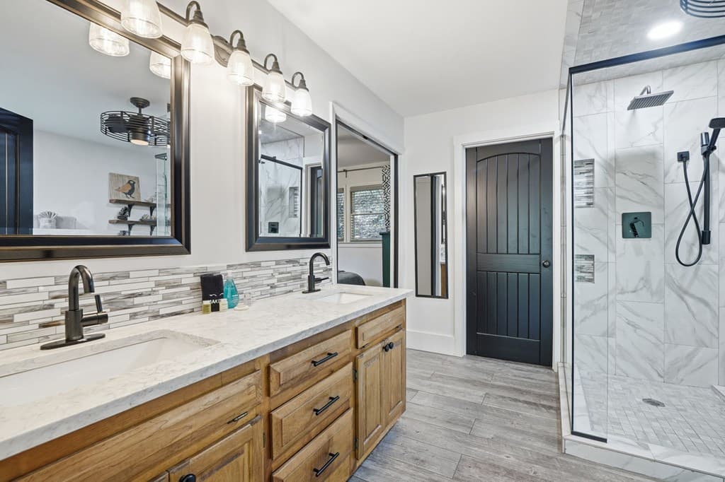 906 Riverside Lane, Blue Ridge GA 30513 - Photo