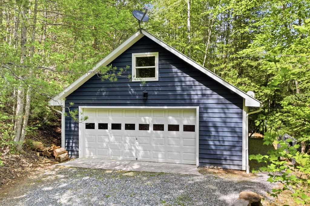 906 Riverside Lane, Blue Ridge GA 30513 - Photo
