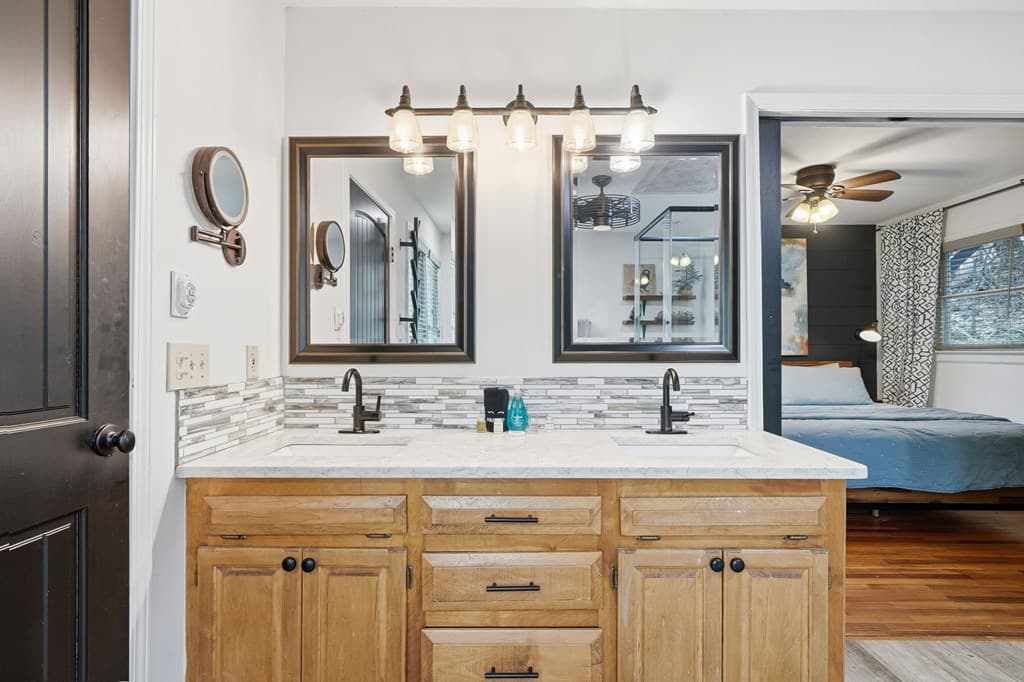 906 Riverside Lane, Blue Ridge GA 30513 - Photo