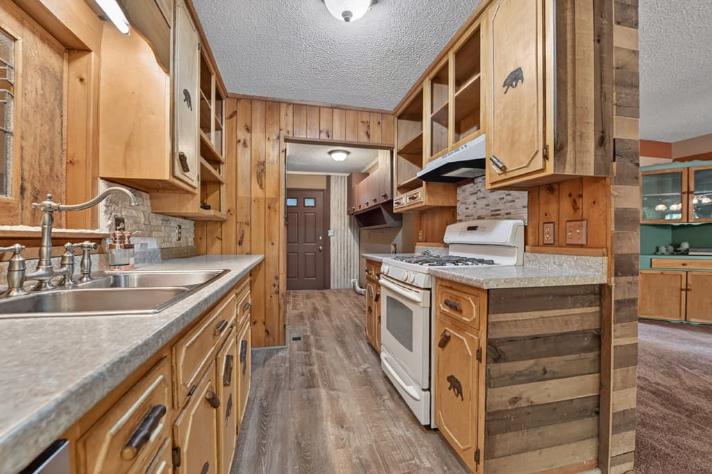 111 Candlewood Lane, Blue Ridge GA 30513 - Photo