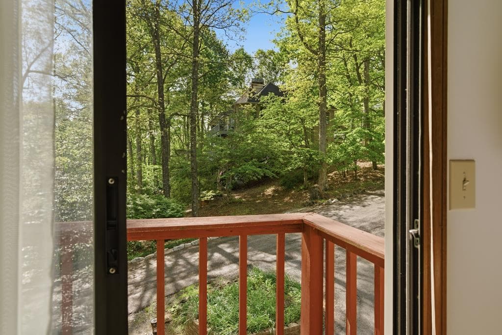860 Frog Pond Road, Hiawassee GA 30546 - Photo