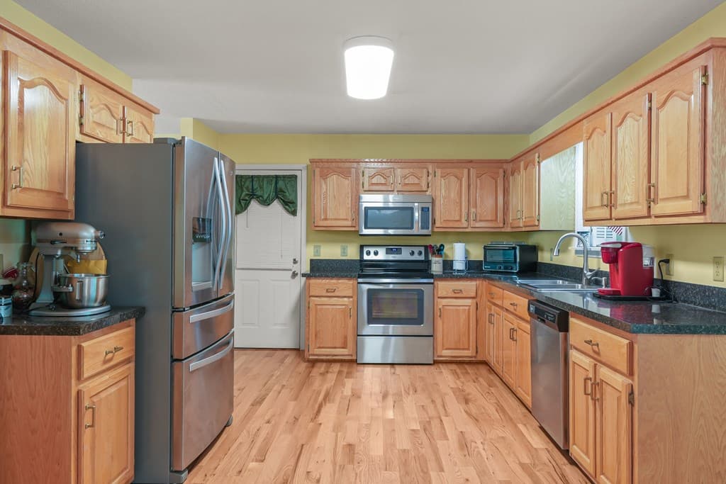 7616 Highland Oaks Drive, Young Harris GA 30582 - Photo