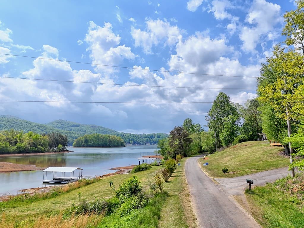 233 Bradshaw Road, Hiawassee GA 30546 - Photo