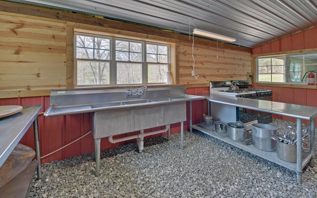 202 Dove Lane, Morganton GA 30560 - Photo