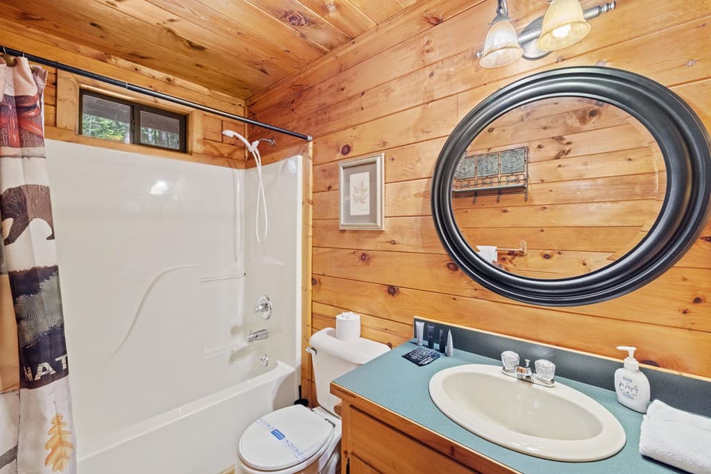 129 N Cherokee Drive, Blue Ridge GA 30513 - Photo