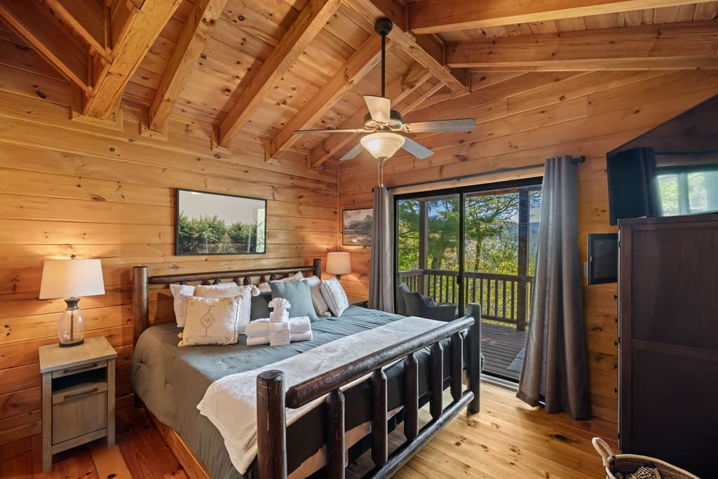 258 Dupont Drive, Blue Ridge GA 30522 - Photo