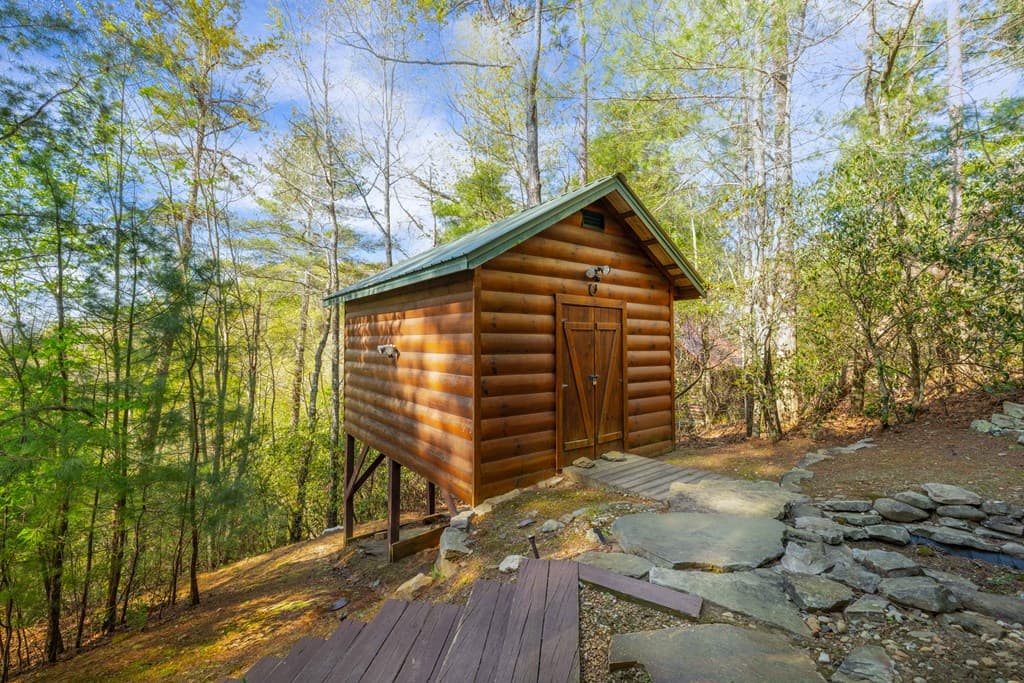 258 Dupont Drive, Blue Ridge GA 30522 - Photo