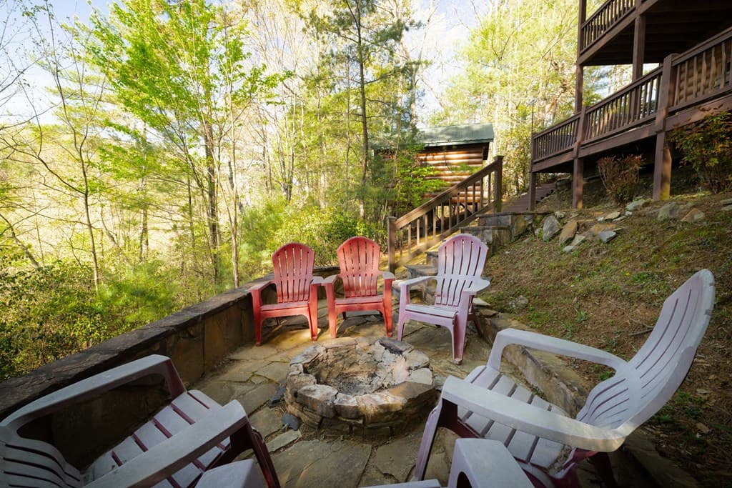 258 Dupont Drive, Blue Ridge GA 30522 - Photo
