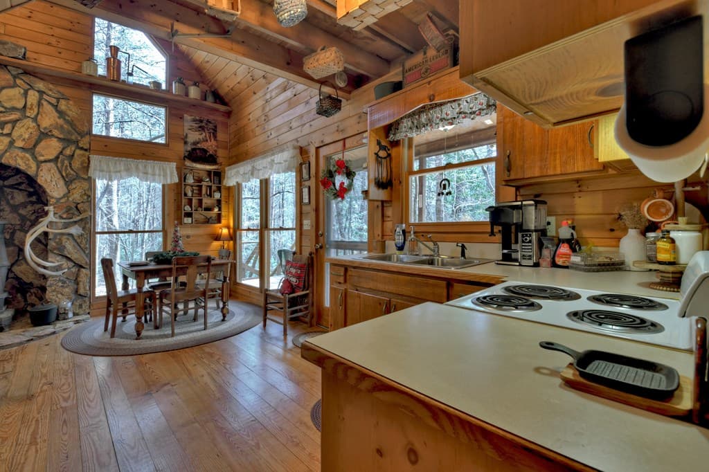 331 Chestnut Gap Road, Blue Ridge GA 30513 - Photo