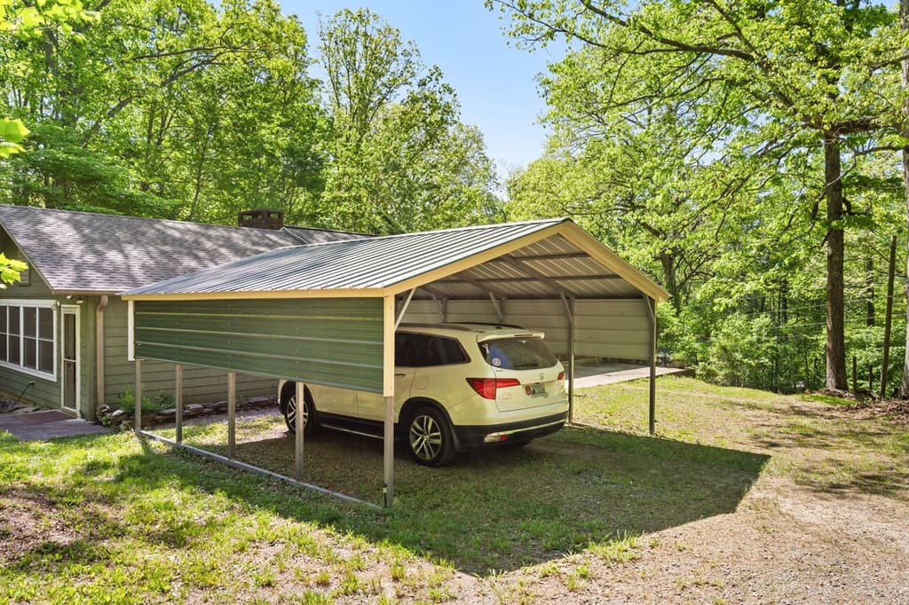 401 Guest Lane, Hayesville NC 28904 - Photo