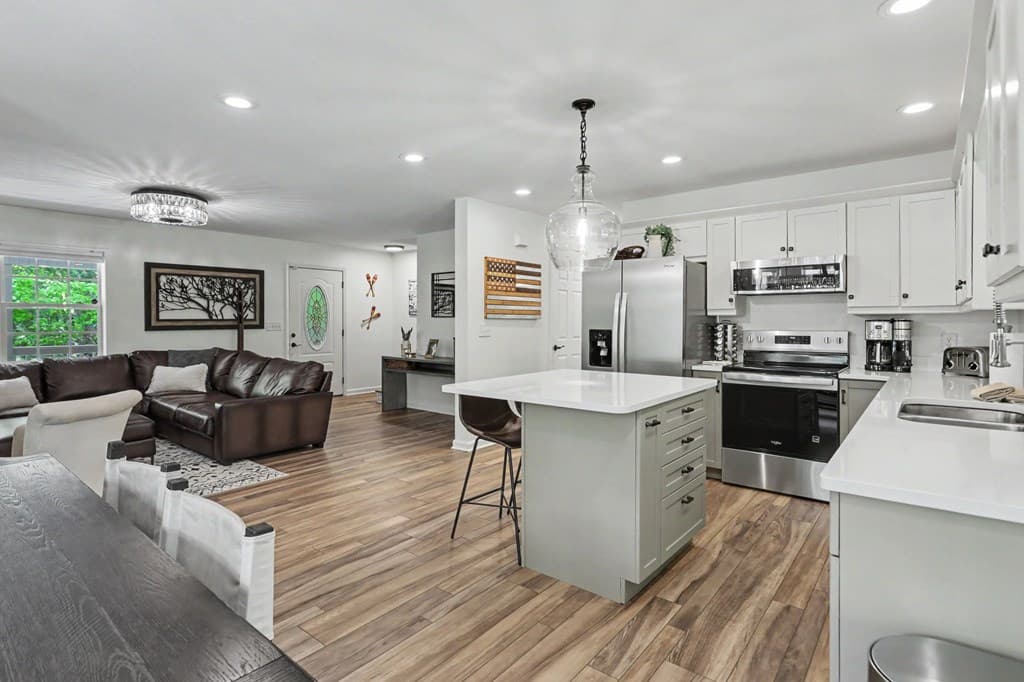 136 Madison Avenue, Blairsville GA 30512 - Photo