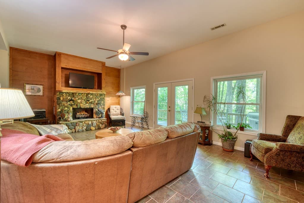 1903 Bell Eagle Drive, Hiawassee GA 30546 - Photo