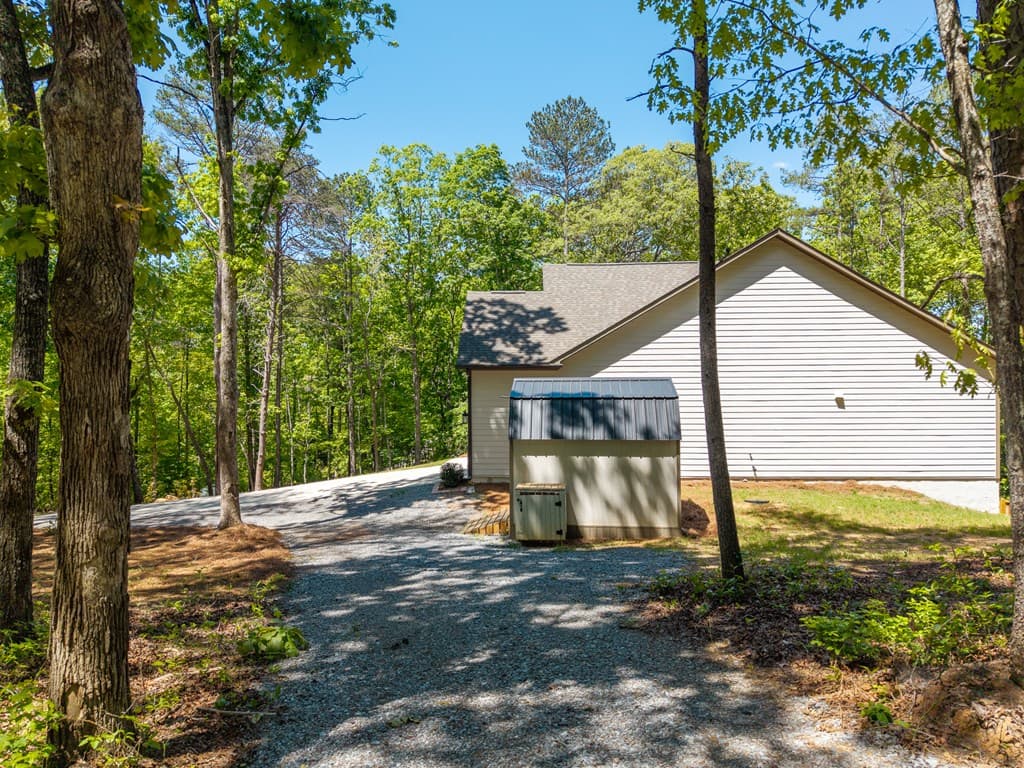 483 Linger Longer Drive, Ellijay GA 30540 - Photo