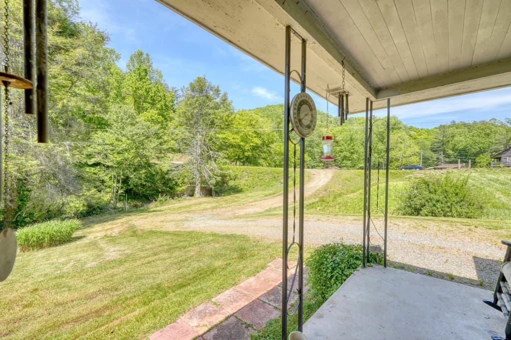 4706 Swallows Creek Road, Hiawassee GA 30546 - Photo