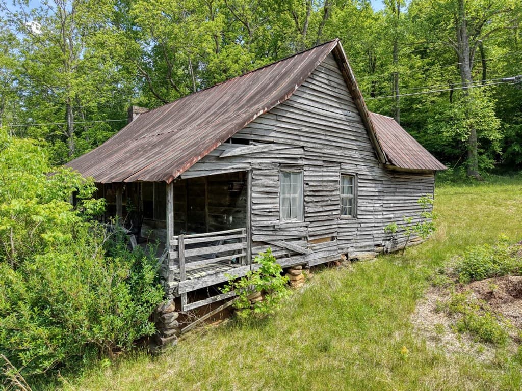 4706 Swallows Creek Road, Hiawassee GA 30546 - Photo