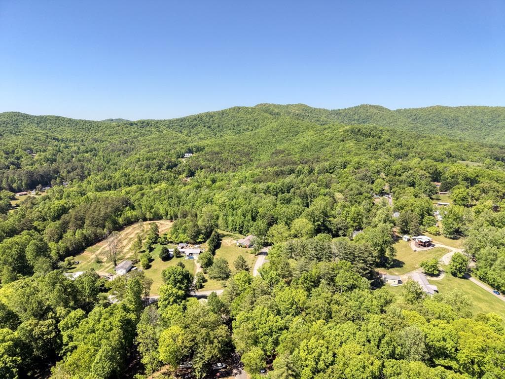 532 Sawmill Road, Blairsville GA 30512 - Photo