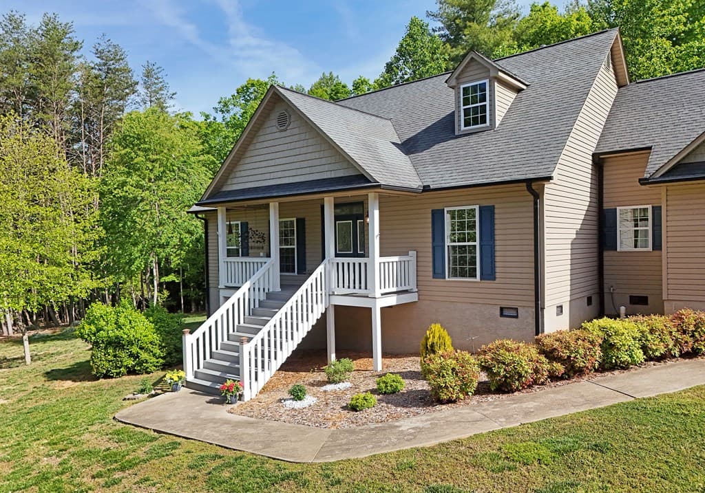 146 Creek Hollow Lane, Blairsville GA 30512 - Photo