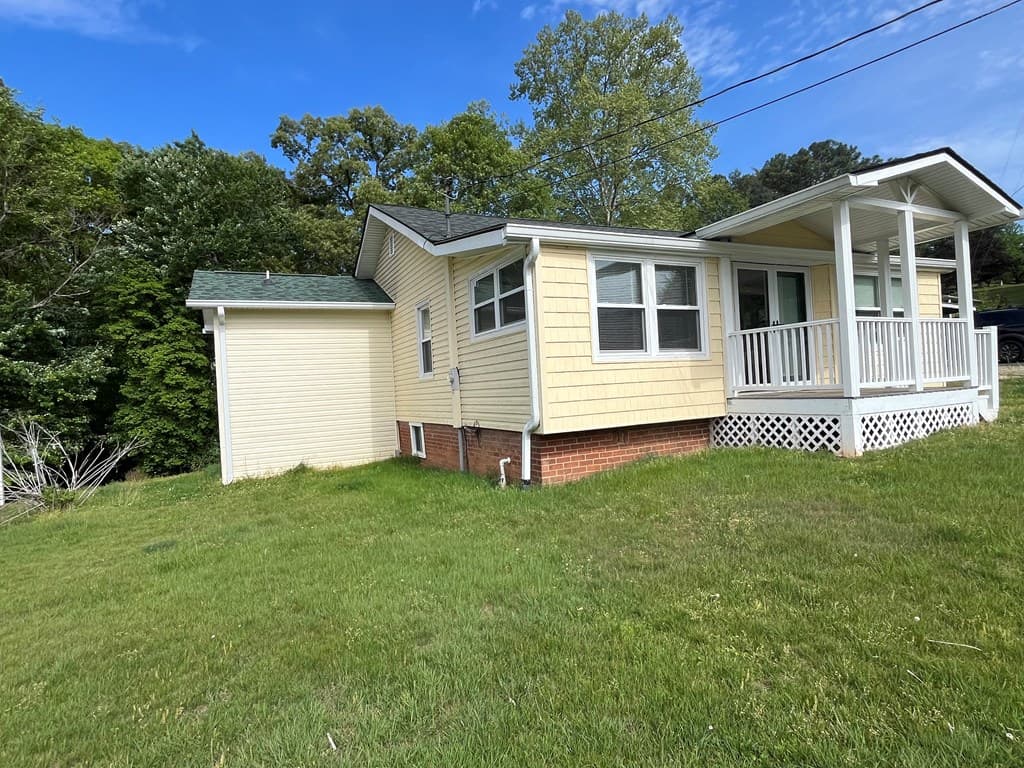 131 Hillcrest Drive, Mccaysville GA 30555 - Photo