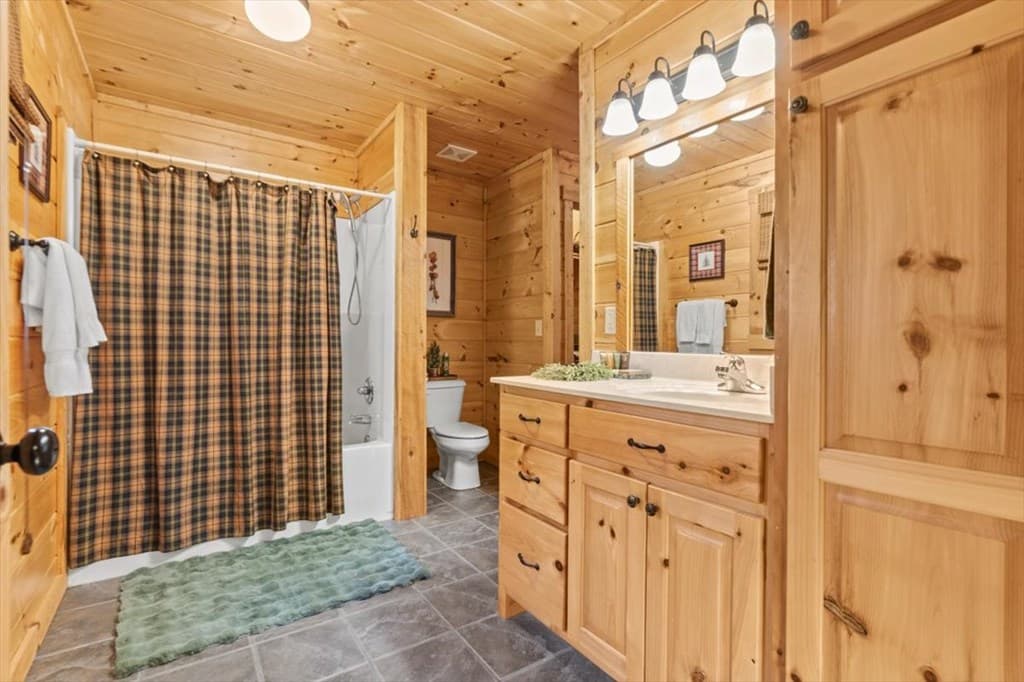 61 Grove Lane, Ellijay GA 30540 - Photo
