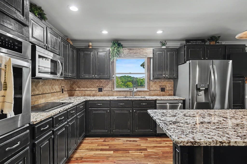 520 Long View Drive, Hiawassee GA 30546 - Photo