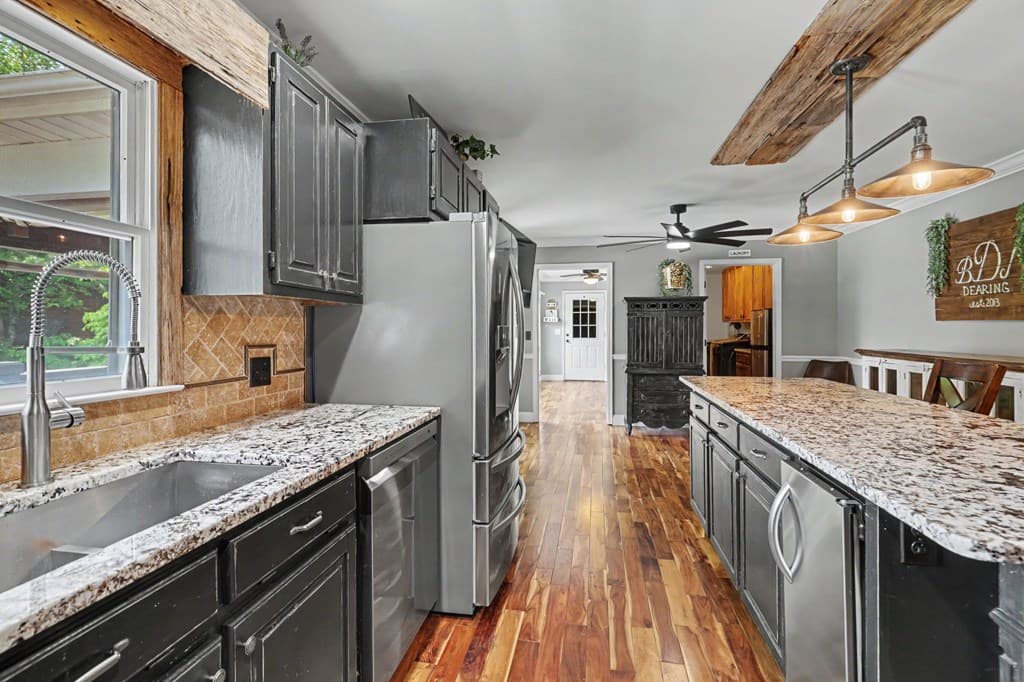 520 Long View Drive, Hiawassee GA 30546 - Photo
