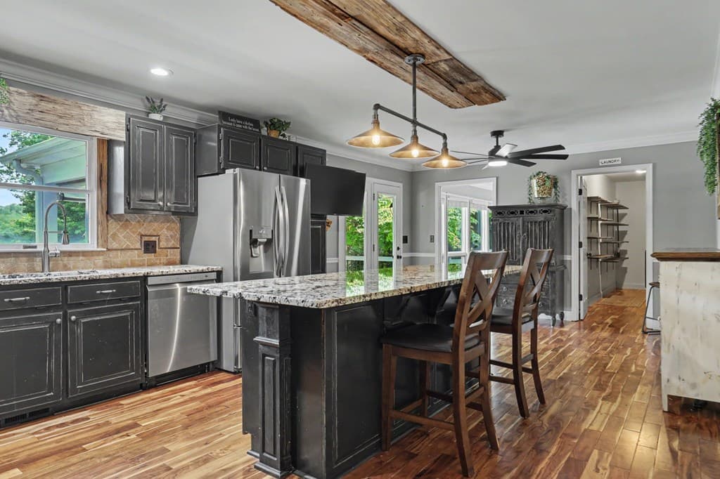 520 Long View Drive, Hiawassee GA 30546 - Photo