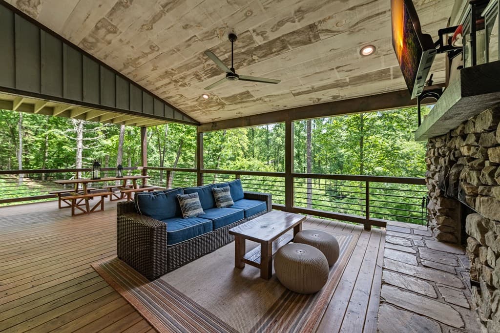215 Twin Creeks, Blue Ridge GA 30513 - Photo