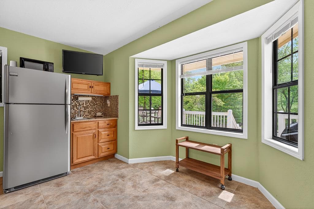 401 Mountain Rivers Road, Mineral Bluff GA 30559 - Photo