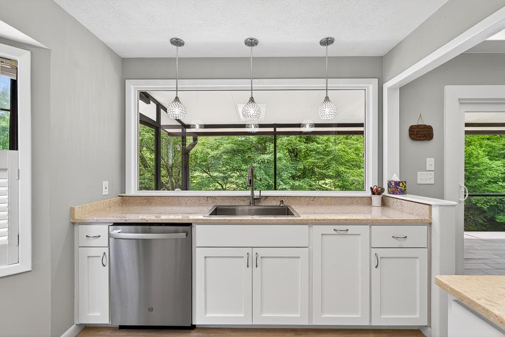 401 Mountain Rivers Road, Mineral Bluff GA 30559 - Photo