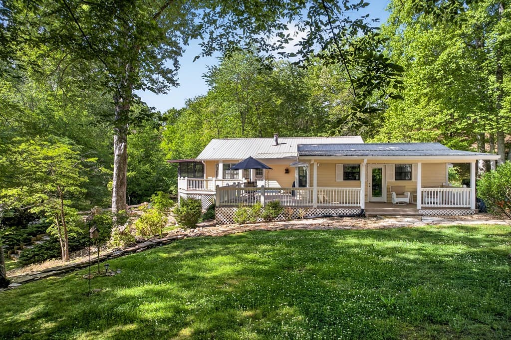 401 Mountain Rivers Road, Mineral Bluff GA 30559 - Photo