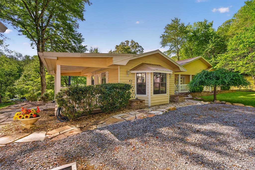 401 Mountain Rivers Road, Mineral Bluff GA 30559 - Photo
