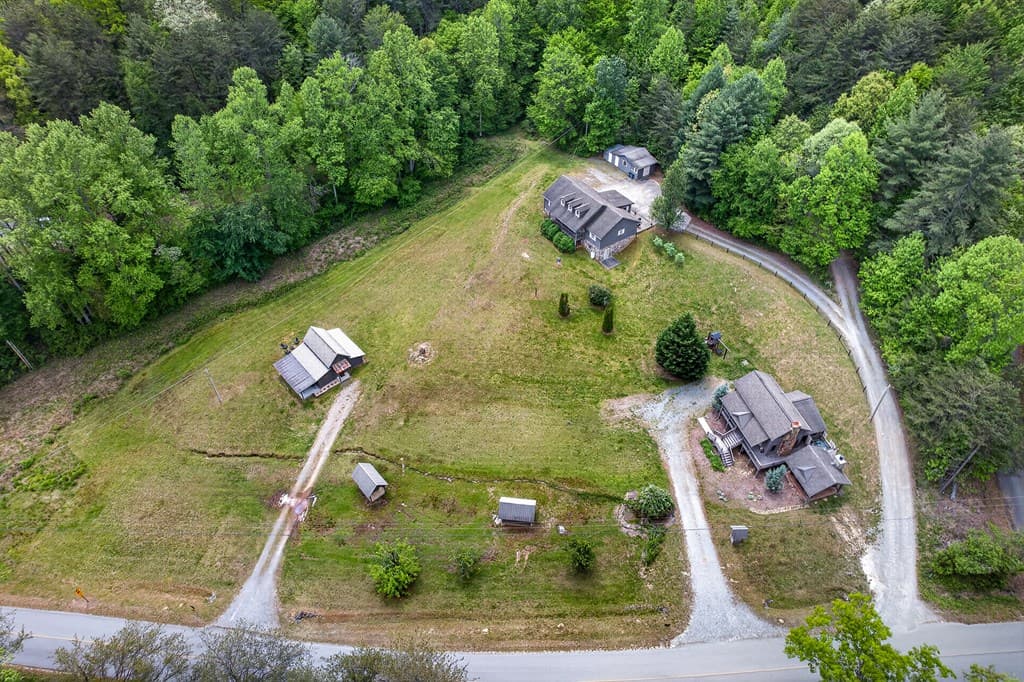 353 Sunrise Road, Blue Ridge GA 30513 - Photo