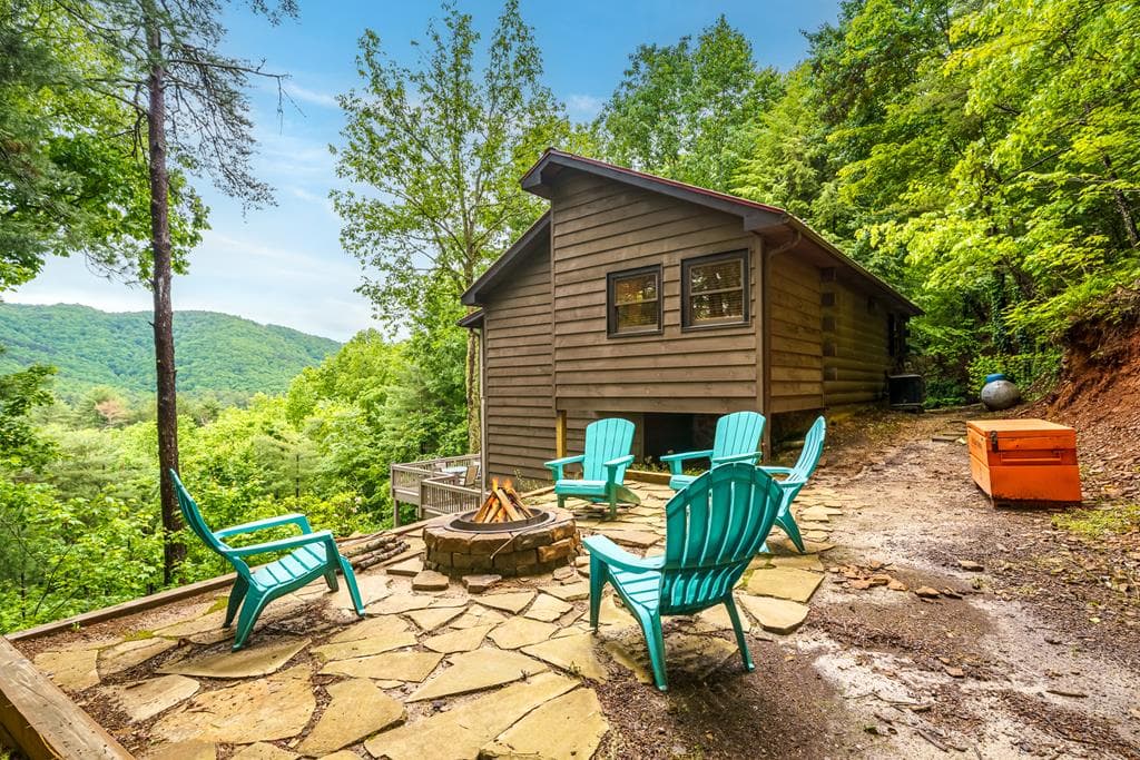 399 Laurel Mountain Road, Blue Ridge GA 30513 - Photo
