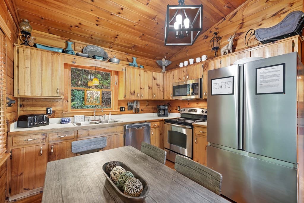 399 Laurel Mountain Road, Blue Ridge GA 30513 - Photo