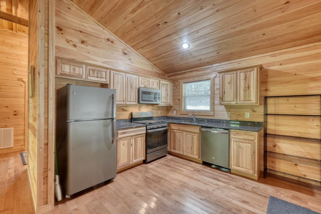 100 Fern Cove Lane, Murphy NC 28906 - Photo