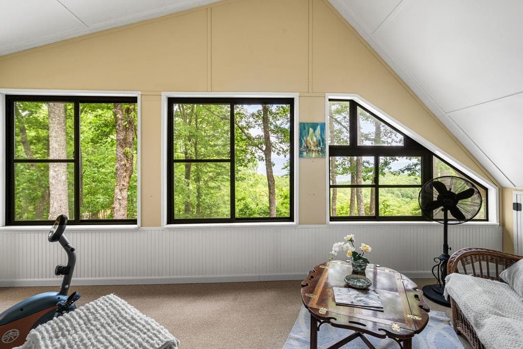 219 Lakeview Dr, Hayesville NC 28904 - Photo