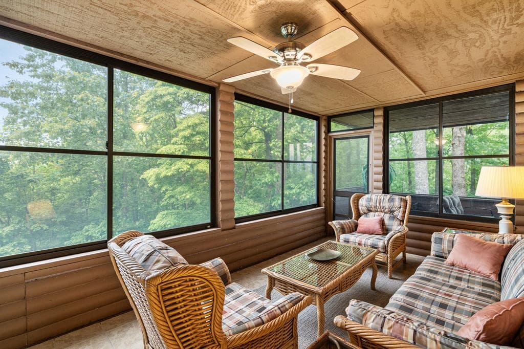 219 Lakeview Dr, Hayesville NC 28904 - Photo