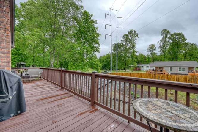 455 N Forest Circle, Blairsville GA 30512 - Photo