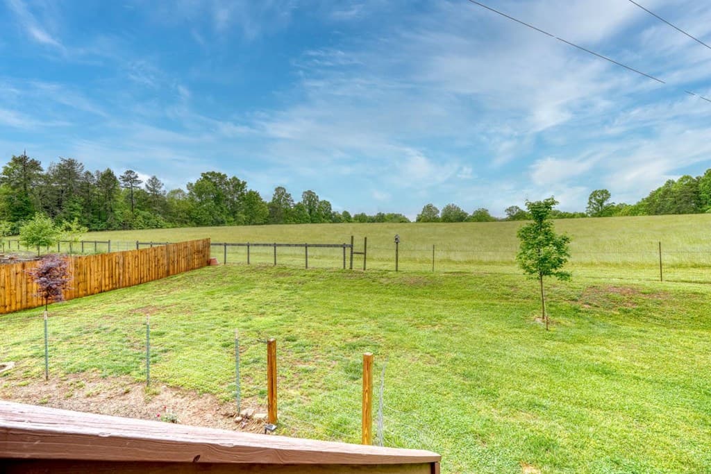 455 N Forest Circle, Blairsville GA 30512 - Photo