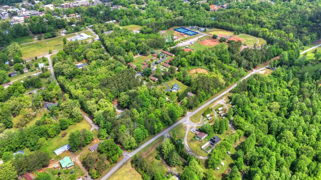 388 Jones Street, Blue Ridge GA 30513 - Photo