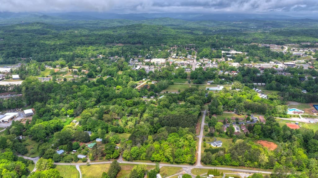 388 Jones Street, Blue Ridge GA 30513 - Photo