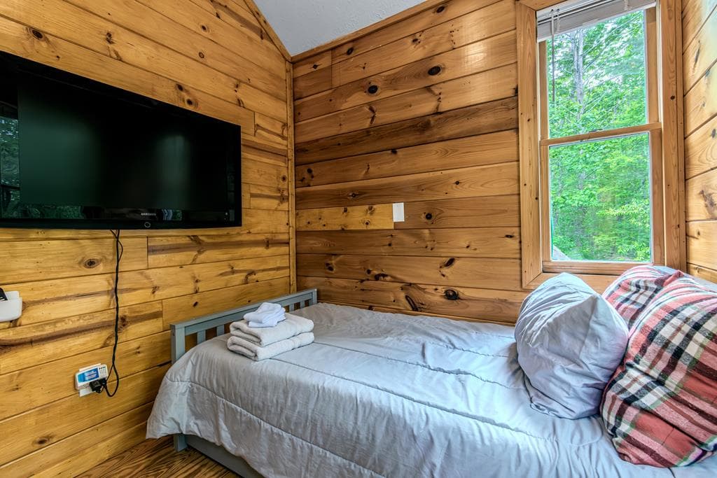 48 Timber Ridge Road, Blue Ridge GA 30513 - Photo