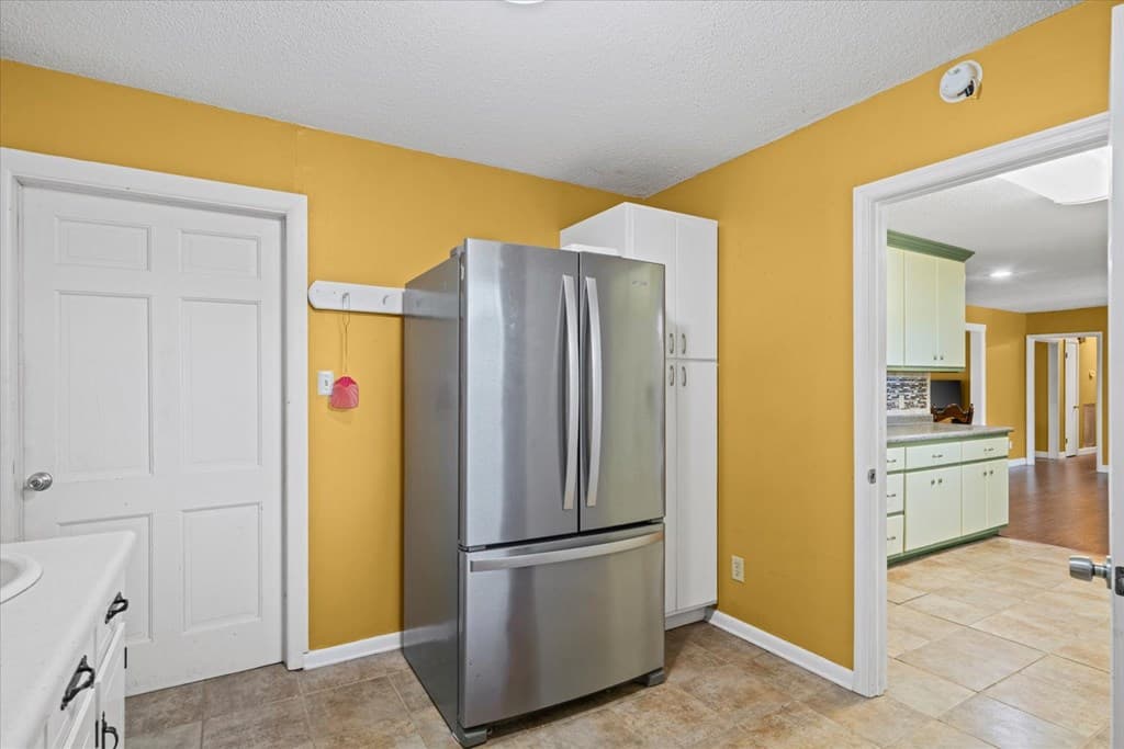 180 Wildwood Drive, Chatsworth GA 30705 - Photo