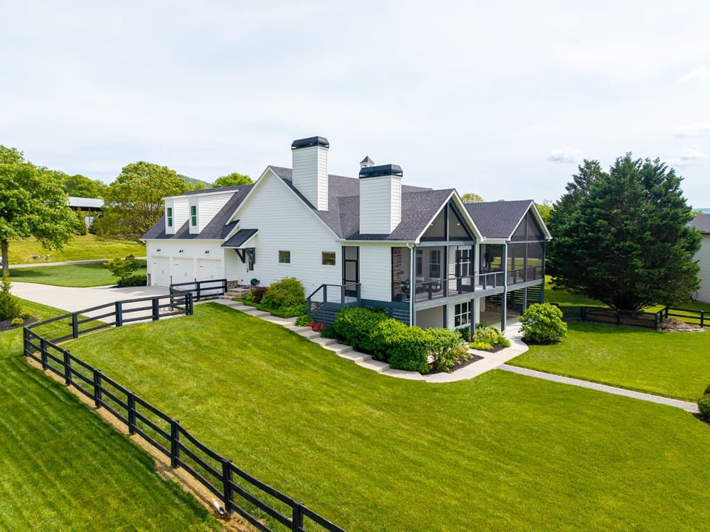 275 Bell Creek Cove Road, Hiawassee GA 30546 - Photo