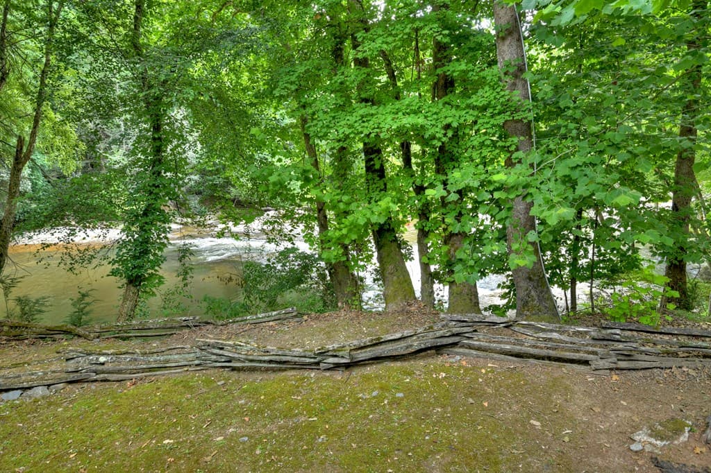88 Pauls Lane, Ellijay GA 30536 - Photo