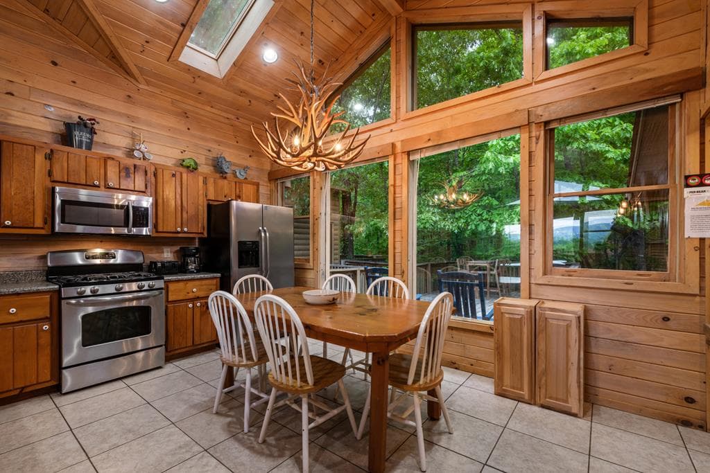 28 Hawkeye Ridge, Blue Ridge GA 30513 - Photo