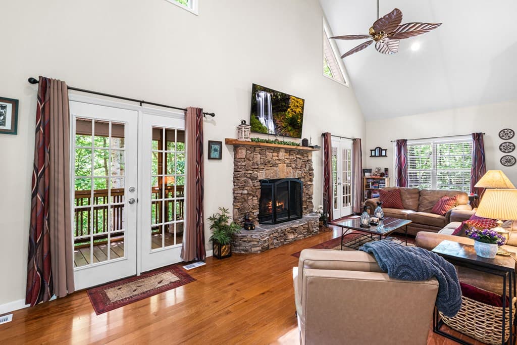 2102 Pooh Corner, Hiawassee GA 30546 - Photo