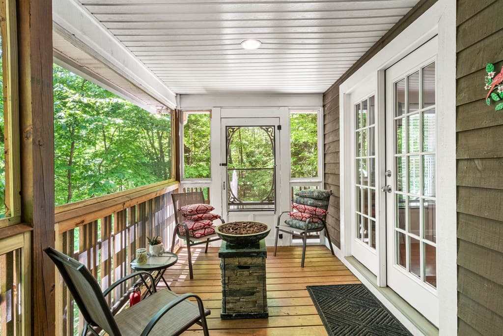 2102 Pooh Corner, Hiawassee GA 30546 - Photo